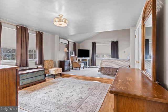 1409 E BOOT RD, West Chester, PA 19380