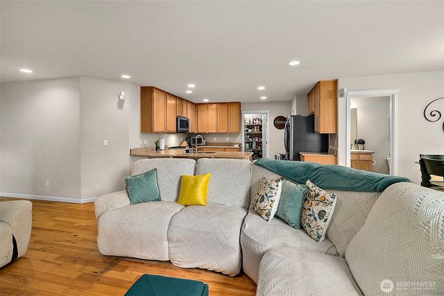 6415 Silent Creek Avenue SE, Snoqualmie, WA 98065