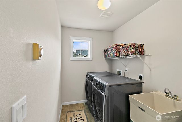 6415 Silent Creek Avenue SE, Snoqualmie, WA 98065