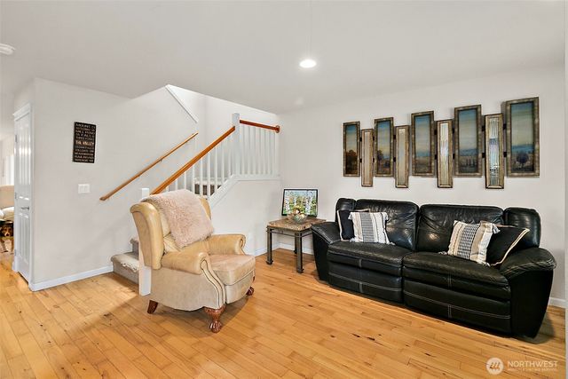 6415 Silent Creek Avenue SE, Snoqualmie, WA 98065