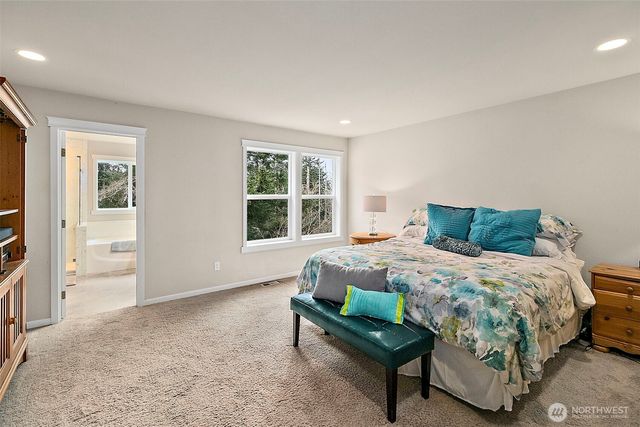 6415 Silent Creek Avenue SE, Snoqualmie, WA 98065