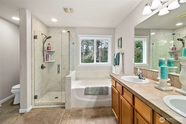 6415 Silent Creek Avenue SE, Snoqualmie, WA 98065