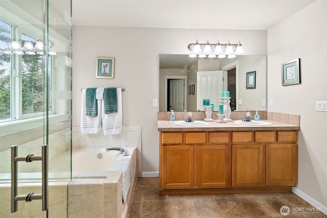 6415 Silent Creek Avenue SE, Snoqualmie, WA 98065