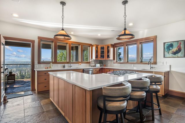 1829 SW Turnberry Place, Bend, OR 97702