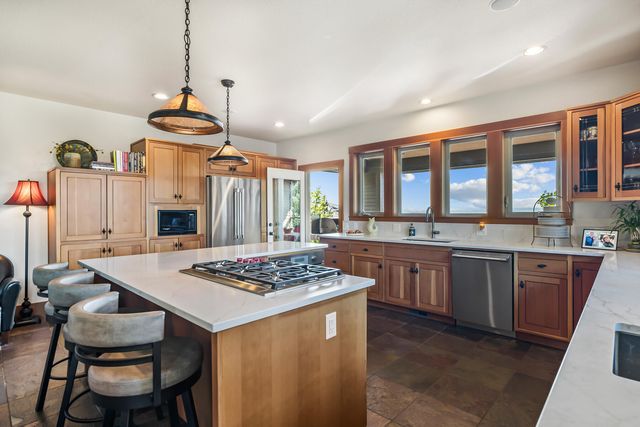 1829 SW Turnberry Place, Bend, OR 97702