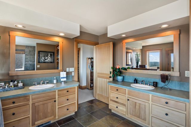 1829 SW Turnberry Place, Bend, OR 97702