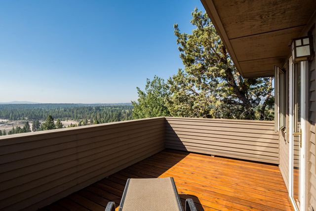 1829 SW Turnberry Place, Bend, OR 97702