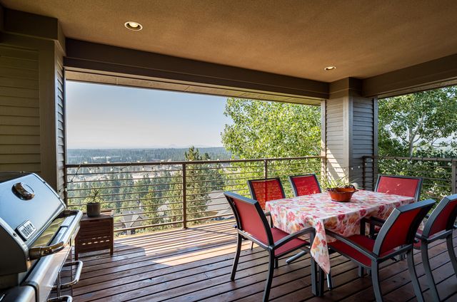 1829 SW Turnberry Place, Bend, OR 97702