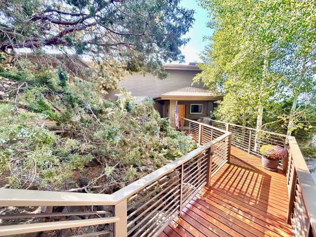 1829 SW Turnberry Place, Bend, OR 97702