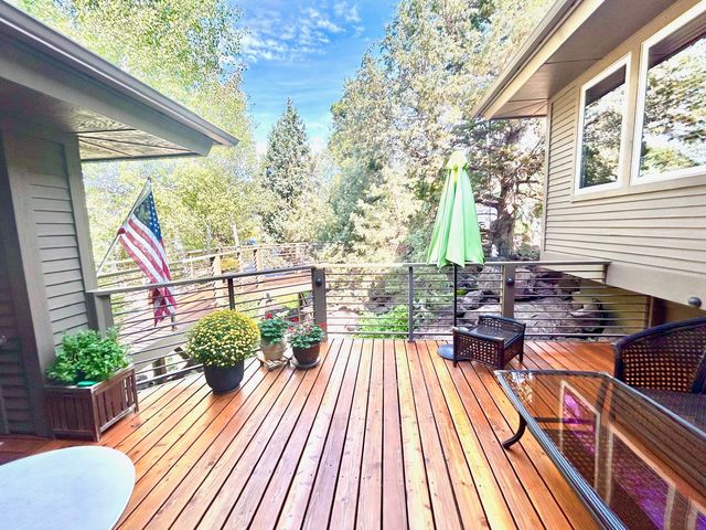 1829 SW Turnberry Place, Bend, OR 97702