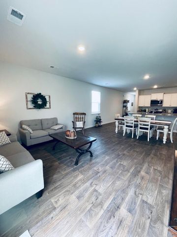 177 Lagoona Drive, Summerville, SC 29483