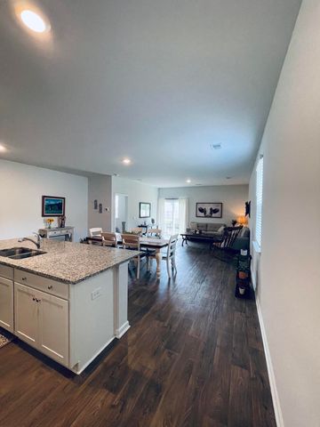 177 Lagoona Drive, Summerville, SC 29483