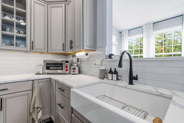 11 ABERDEEN CT, Marlton, NJ 08053
