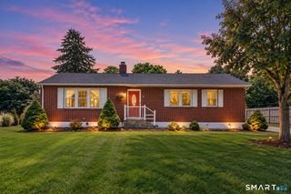 61 Wakeley Street, Shelton, CT 06484