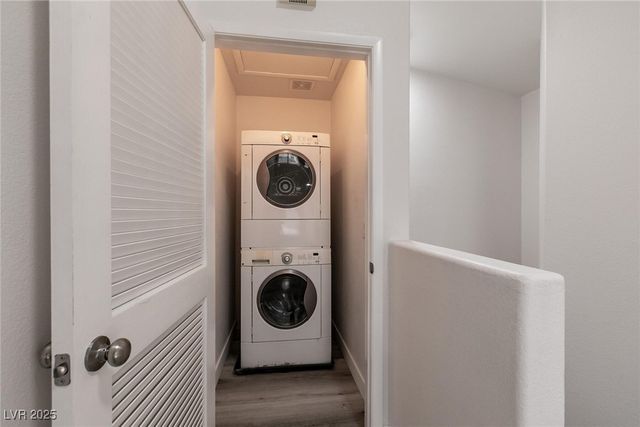 5960 Trickling Descent Street 101, Henderson, NV 89011