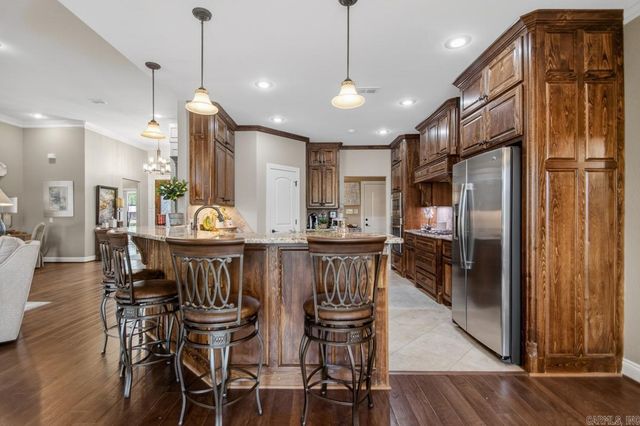 7016 WESTSHORE Avenue, Benton, AR 72019