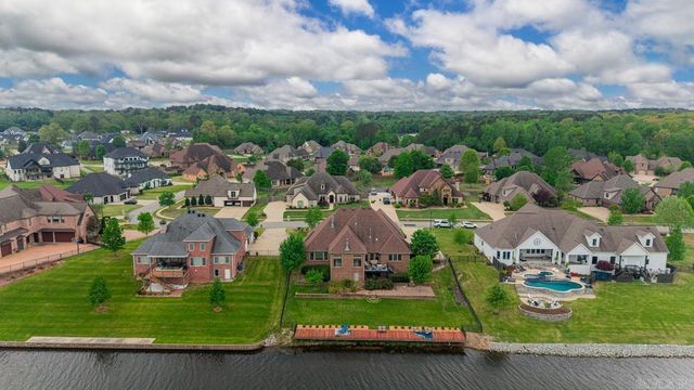 7016 WESTSHORE Avenue, Benton, AR 72019