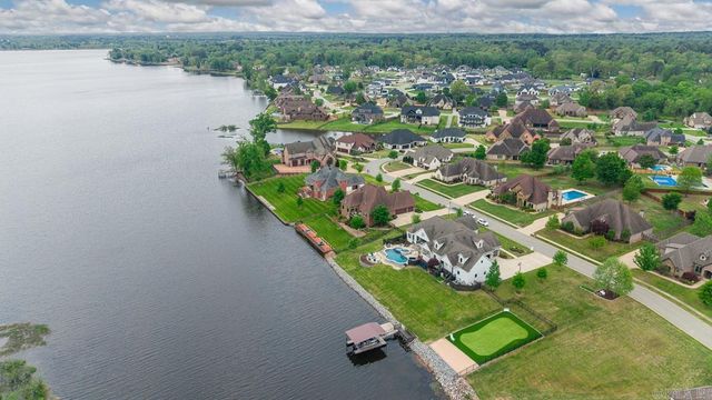 7016 WESTSHORE Avenue, Benton, AR 72019