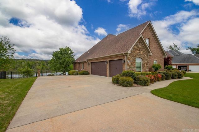 7016 WESTSHORE Avenue, Benton, AR 72019