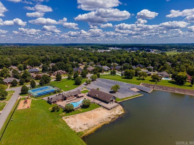 7016 WESTSHORE Avenue, Benton, AR 72019