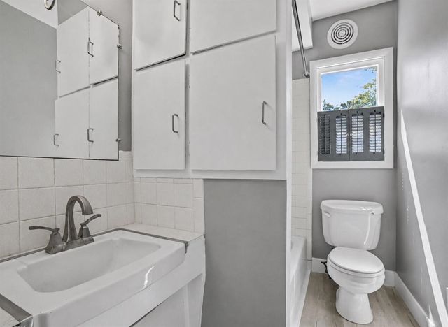 1532 Leahy Street, Muskegon, MI 49442