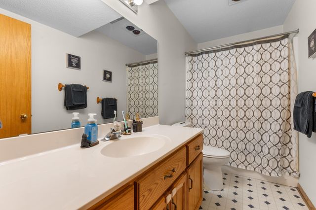 4917 25th Avenue NW, Rochester, MN 55901