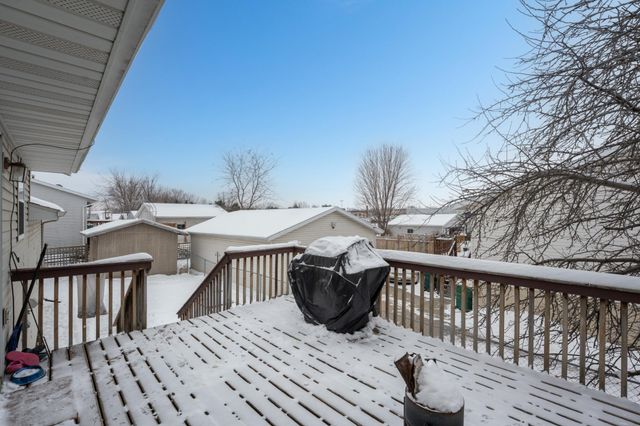 4917 25th Avenue NW, Rochester, MN 55901