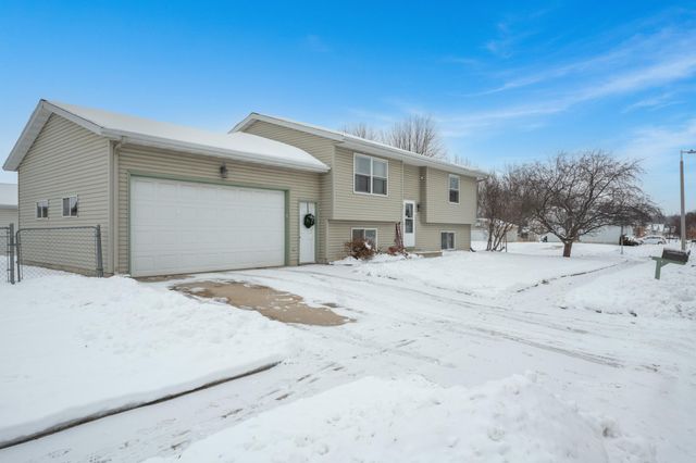 4917 25th Avenue NW, Rochester, MN 55901