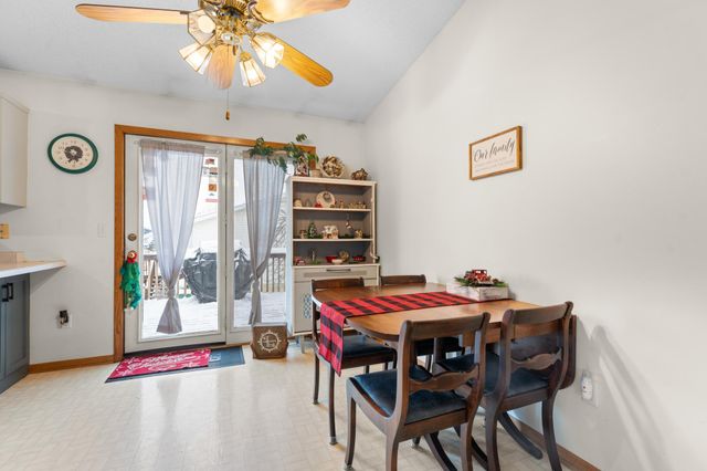 4917 25th Avenue NW, Rochester, MN 55901