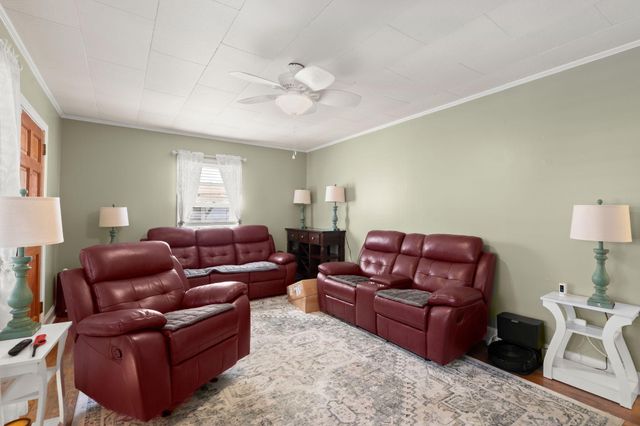 315 George Street, Walterboro, SC 29488