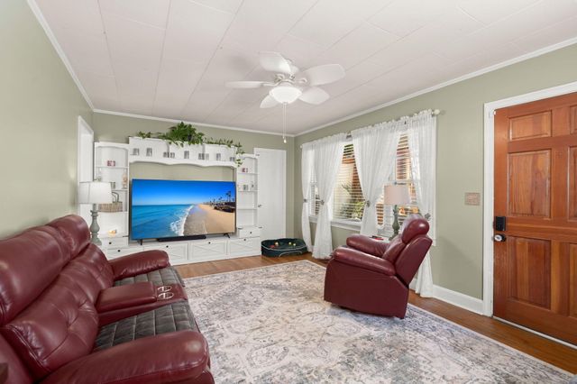 315 George Street, Walterboro, SC 29488