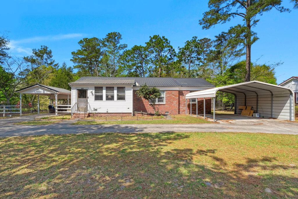 315 George Street, Walterboro, SC 29488