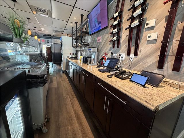 1352 E 4th Ave, Hialeah, FL 33010