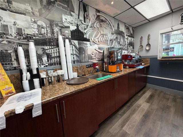 1352 E 4th Ave, Hialeah, FL 33010