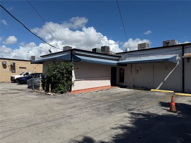 1352 E 4th Ave, Hialeah, FL 33010