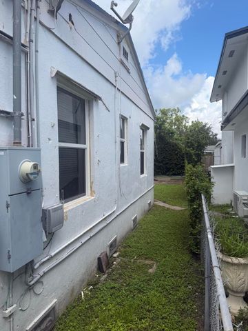1419 NW 44TH Street 1, Miami, FL 33142