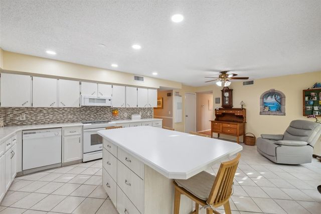 2221 SWEDISH DRIVE 55, Clearwater, FL 33763