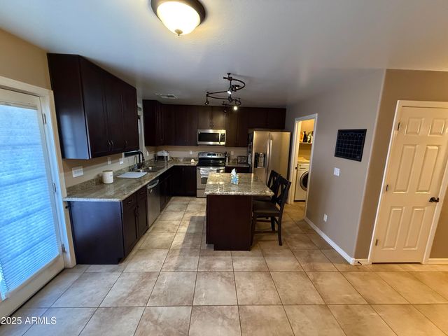 5976 E SUNRISE Circle, Florence, AZ 85132