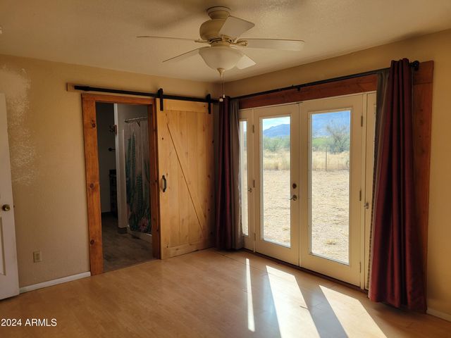 8075 E Bloomfield Road, Hereford, AZ 85615