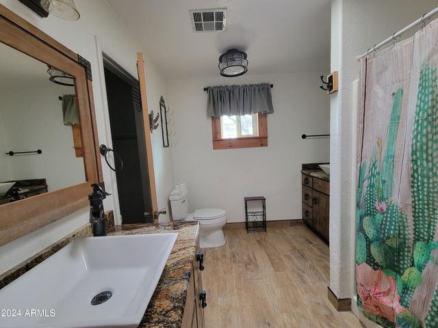 8075 E Bloomfield Road, Hereford, AZ 85615