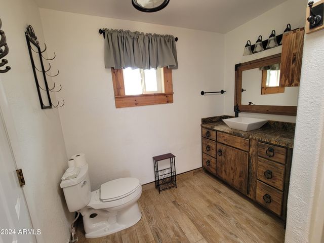 8075 E Bloomfield Road, Hereford, AZ 85615