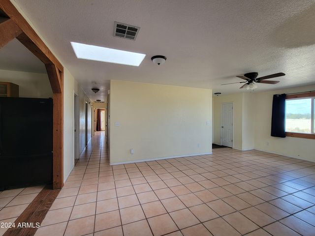 8075 E Bloomfield Road, Hereford, AZ 85615