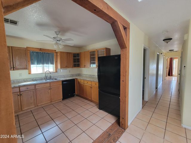 8075 E Bloomfield Road, Hereford, AZ 85615