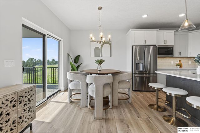 6202 N 209th Street, Elkhorn, NE 68022