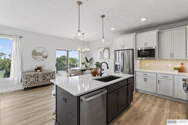 6202 N 209th Street, Elkhorn, NE 68022