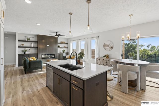 6202 N 209th Street, Elkhorn, NE 68022