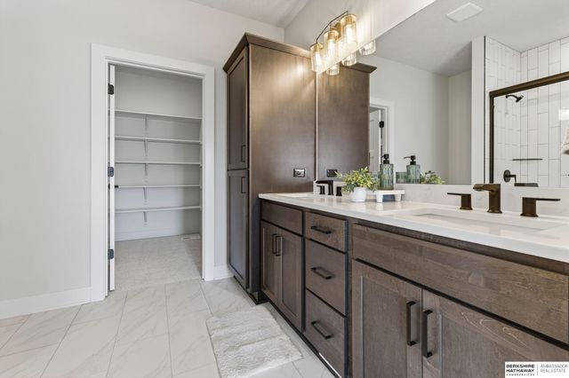 6202 N 209th Street, Elkhorn, NE 68022