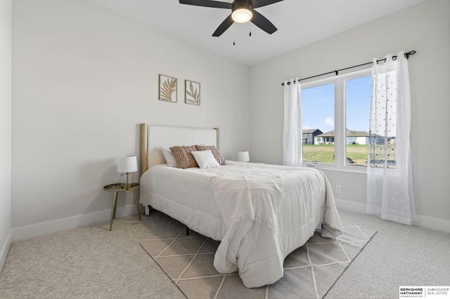 6202 N 209th Street, Elkhorn, NE 68022