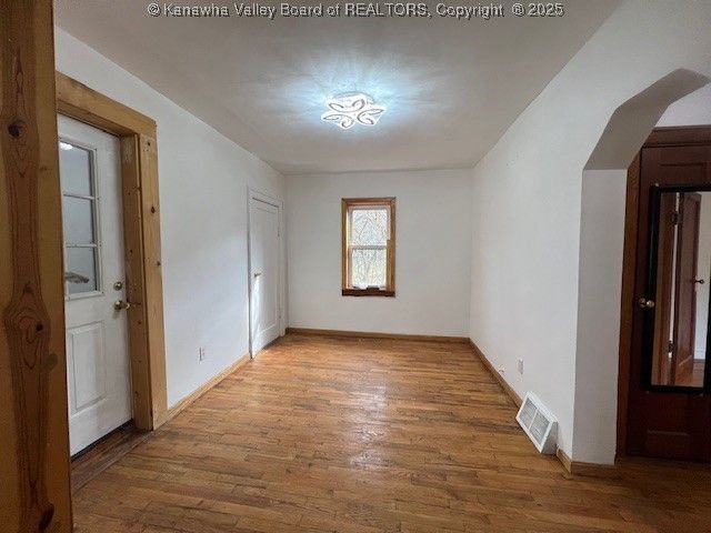 916 Lincoln Avenue, South Charleston, WV 25309