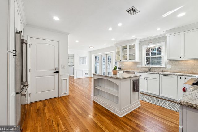 1511 Summerset Drive, Dunwoody, GA 30338